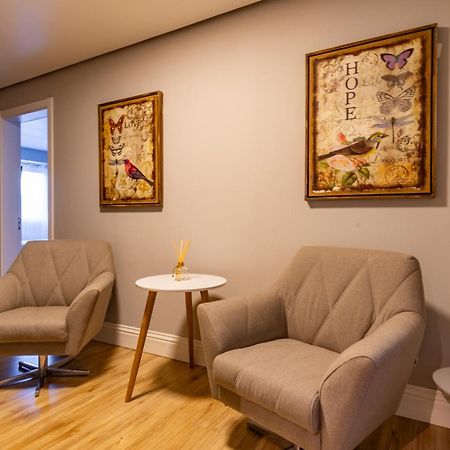 A Apenas 300 Mts Da Rua Coberta, No Exclusivo Via Florida Apartment Gramado Exterior photo