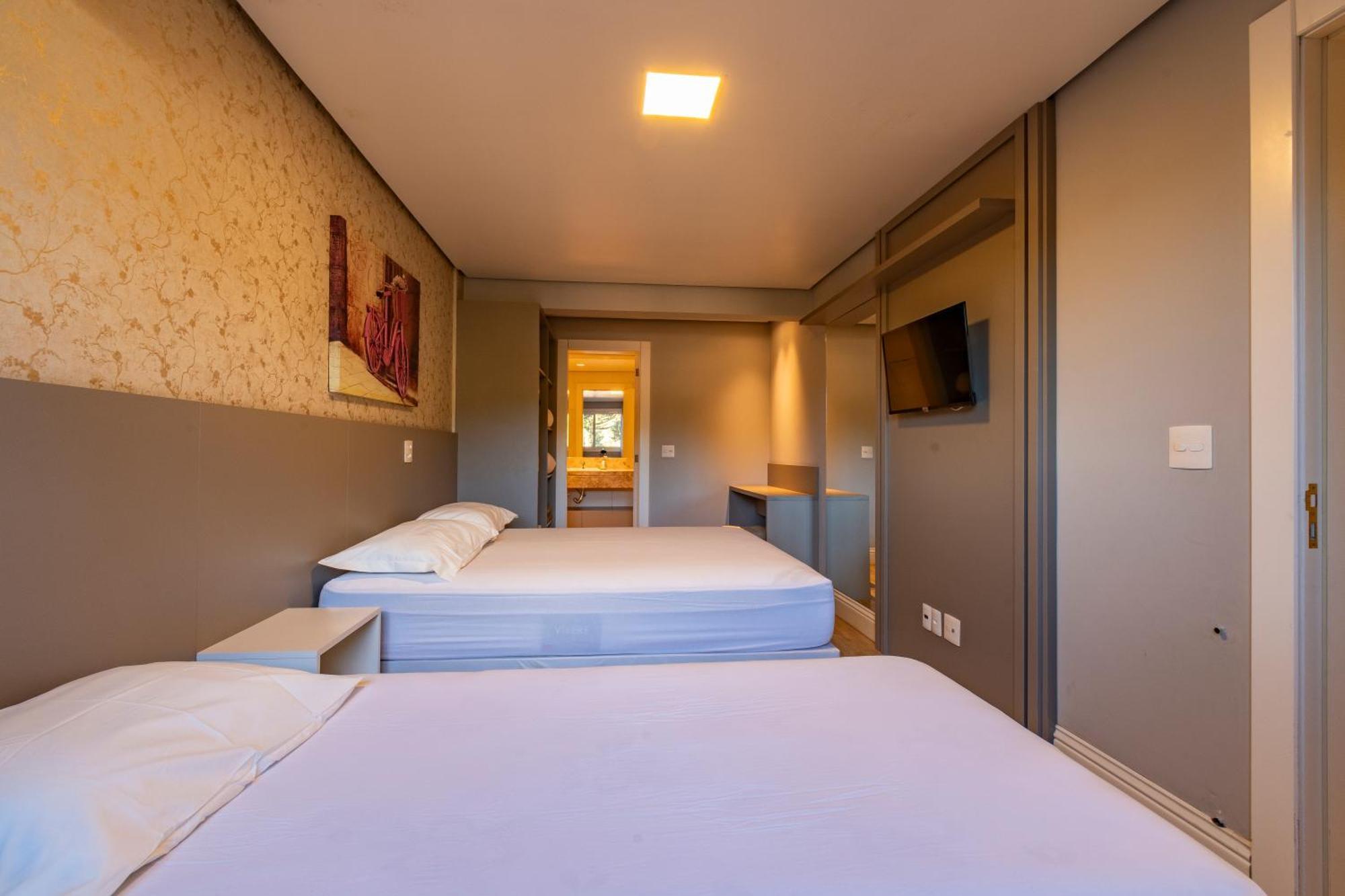 A Apenas 300 Mts Da Rua Coberta, No Exclusivo Via Florida Apartment Gramado Exterior photo