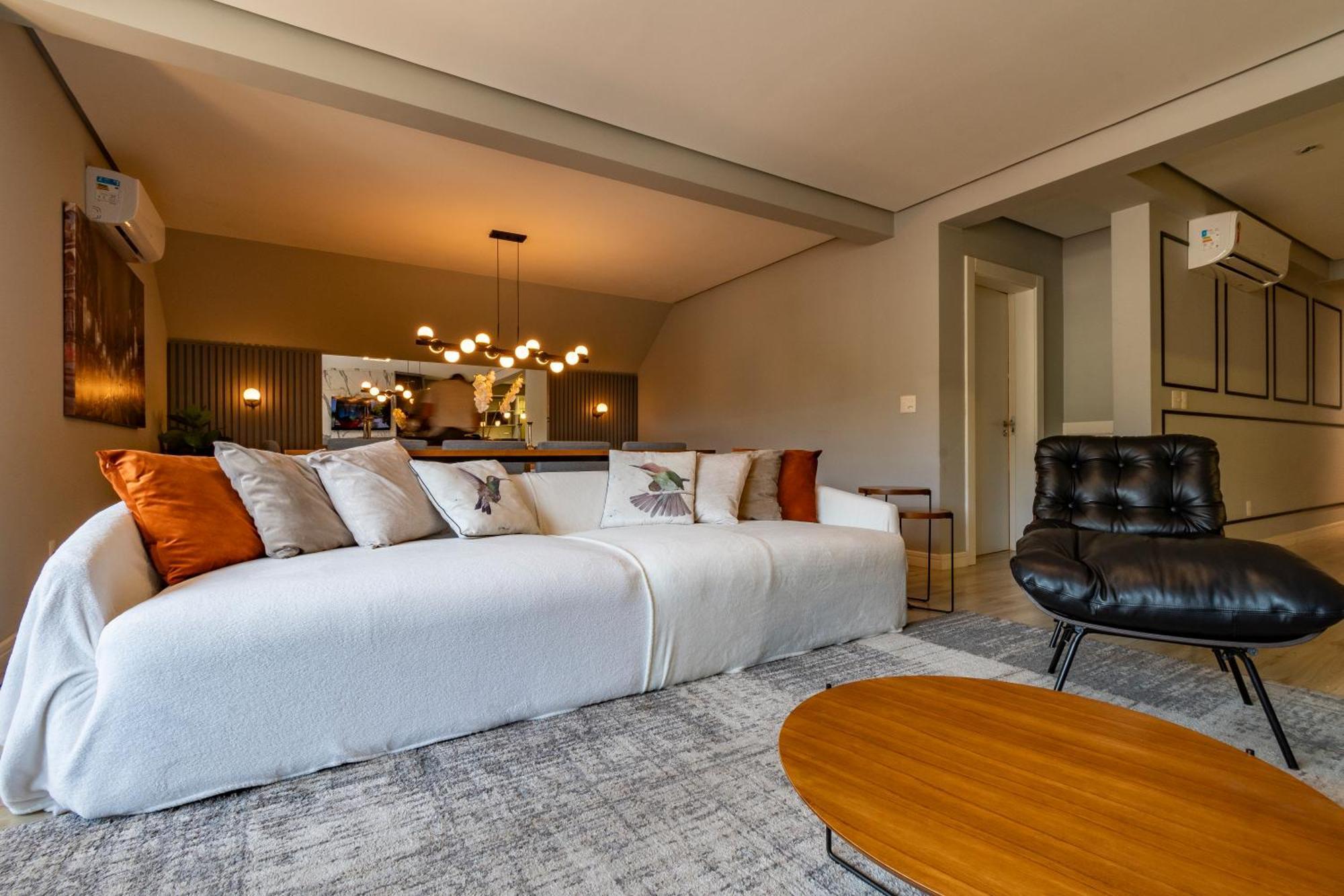 A Apenas 300 Mts Da Rua Coberta, No Exclusivo Via Florida Apartment Gramado Exterior photo